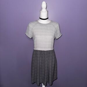 Lorena Rose Black and White Chevron Dress